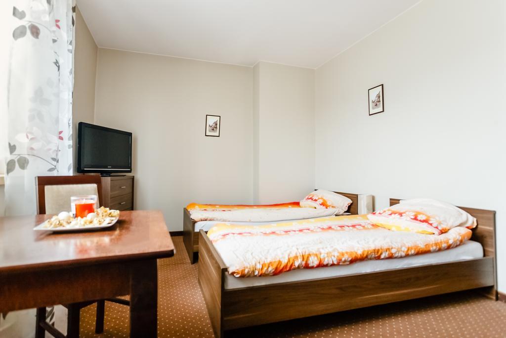 Apartamento Sleep In Łomża Habitación foto